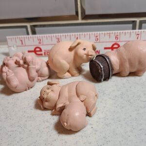 Vintage hand crafted  Pig Nursing Figure  (4pc set)